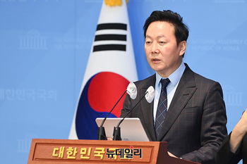 [포토] 제22대 총선 서울 강북을 출마선언하는 정봉주 전 의원