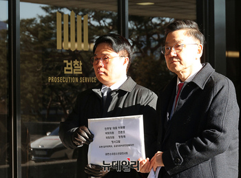 [포토] 의사단체, 헬기이송 관련 이재명 대표 검찰 고발