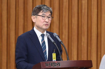 [포토] 모두발언하는 조태용 국정원장 후보자 