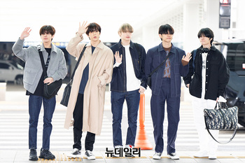 [포토] 투모로우바이투게더 '다녀오겠습니다'