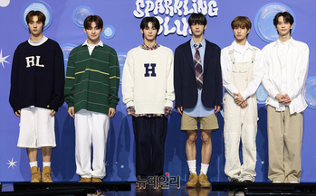 [포토] 6인조 신인아이돌 'TWS(투어스)' 가요계 데뷔