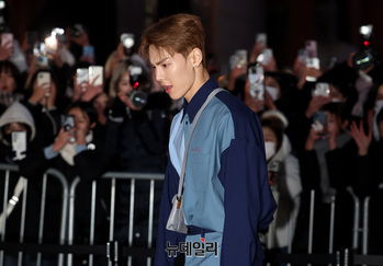 [포토] 몬스타엑스 셔누 '감기 조심하세요'