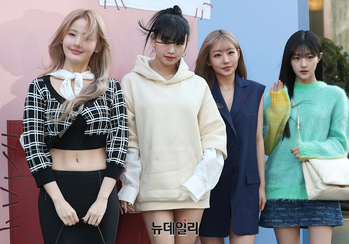 [포토] 나들이 나온 키스오브라이프