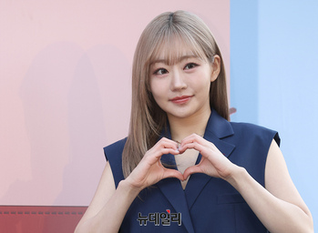 [포토] 키스오브라이프 쥴리, 영하권 손하트