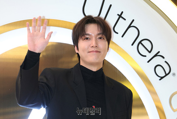 [포토] 코엑스에 등장한 앰버서더 이민호