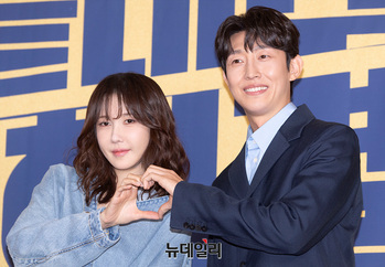 [포토] 끝내주는 해결사 이지아·강기영 '사라와 기준, 사기커플'