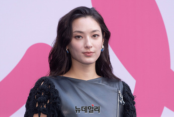 [포토] 서울패션위크 티아나 톨스토이 '차도녀 미소'