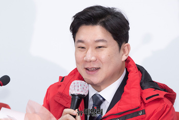 [포토] 인재영입 소감 밝히는 진종오 이사