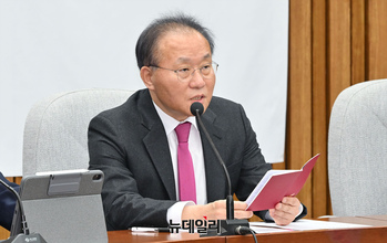 [포토] 윤재옥 "민주 준연동형으로 이재명 방탄"