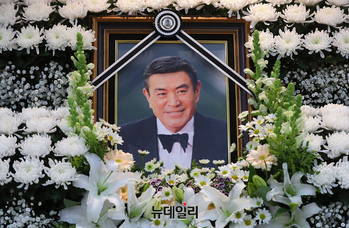 [포토] 배우 남궁원 빈소, 서울아산병원 장례식장에 마련