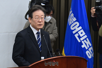 [포토] '연동형 선거제·비례정당 창당' 관련 발언 하는 이재명