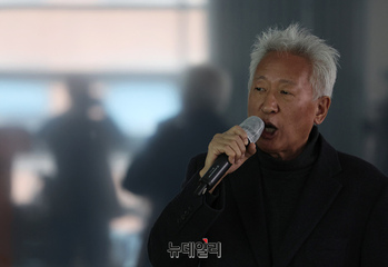 [포토] 6.25전쟁과 '런승만' 실체 발제하는 류석춘 전 교수