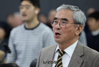 [포토] 이승만 학술세미나 참석한 이영훈 교장