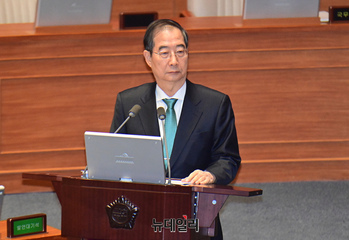 [포토] 경제 분야 대정부질문 참석한 한덕수 총리