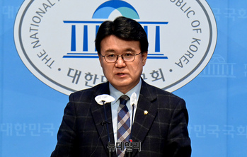 [포토] 황운하 민주당 의원 '총선 불출마'