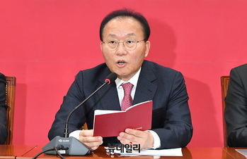 [포토] 윤재옥 "경기동부연합 원내 진출 민주당 책임져야"