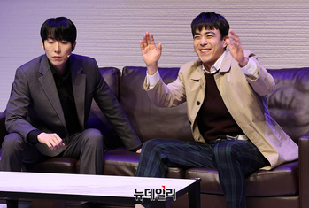 [포토] 연극 '아트', 연기 호흡 맞추는 김재범-박정복