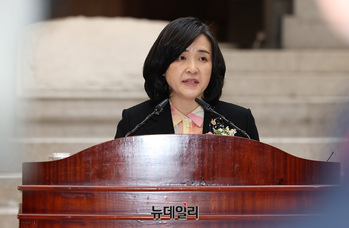 [포토] 신숙희 신임 대법관 취임