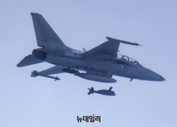 [영상] 우리 공군, 北 도발대응 실사격 훈련 실시