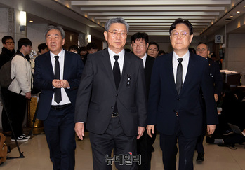 [포토] 조문 마친 대통령실 참모진