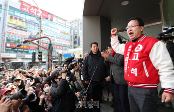 [포토] 인사말하는 고석 용인병 국민의힘 후보 