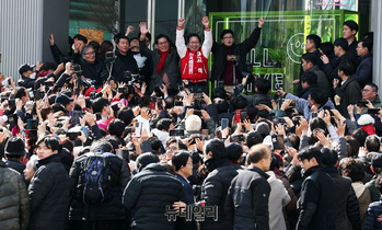 [포토] 수지구청역 사거리 찾은 한동훈 비대위원장