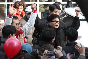 [포토] 보정동카페거리 찾은 한동훈-강철호