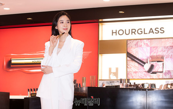 [포토] 이청아 '제 비결은요'