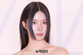 [포토] 림킴, 과감한 오프숄더