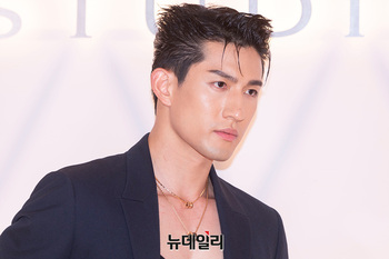 [포토] 에이든 승 '완벽한 수트 핏'