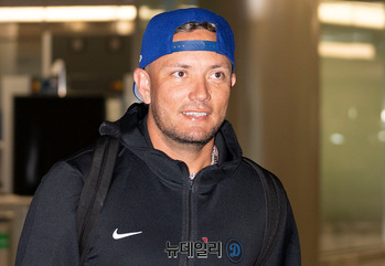 [포토] 'MLB 개막전' 한국 찾은 미겔 로하스 