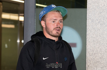[포토] 입국하는 '다저스 2루수' 개빈 럭스 