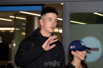 [포토] 바비 밀러 '개막전 활약 기대해주세요'