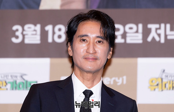 [포토] 위대한 가이드 신현준 '성대결절 올 만큼 재밌어요'