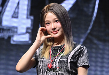 [포토] 영파씨 지아나 '큐티한 볼하트'