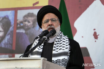 이란 대통령, 재반격 예고 이스라엘에 "고통스러운 대응할 것" 경고