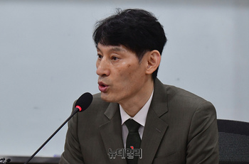 [포토] 발언하는 박성민 정치컨설팅 민 대표