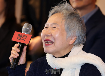 [포토] 2024 연극 '햄릿' 출연하는 배우 박정자