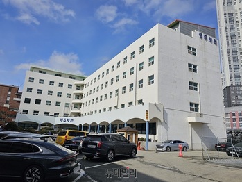 청주병원 인근 건물로 이달 이전…‘임차 의료법인’ 허가 관건
