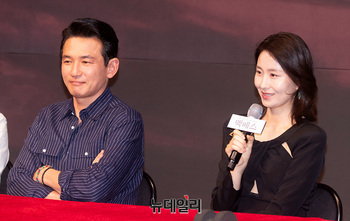 [포토] 마이크 잡은 '레이디 맥베스' 김소진