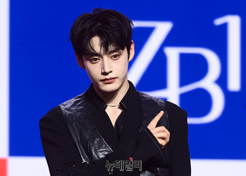 [포토] 제로베이스원 김지웅, 시크한 포즈