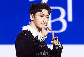 [포토] 제로베이스원 석매튜 '팝! 팝!'