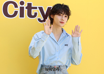 [포토] 성수동 등장한 더보이즈 뉴