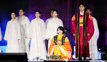 [포토] 김소현-손준호 "백성이여 일어나라"