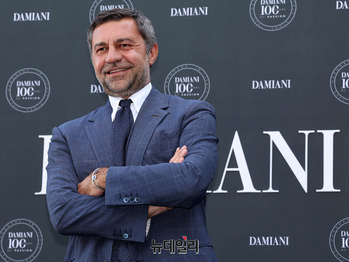 [포토] 익선동서 열린 100주년 기념전시, 방한한 다미아니 부회장