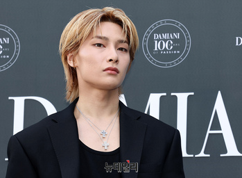 [포토] 팬몰고 익선동 등장한 스트레이키즈 아이엔 