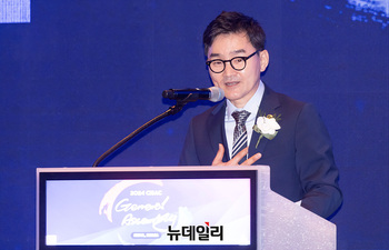 [포토] 축사하는 추가열 KOMCA 회장