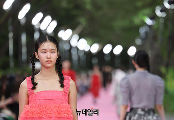 [포토] 서울패션로드, 뷔미에트 '아름다운 악몽' 컬렉션