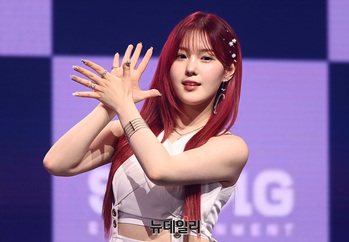 [포토] 케플러 김채현 '슈팅 스타'