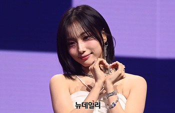 [포토] 케플러 서영은 '사랑스러운 하트'